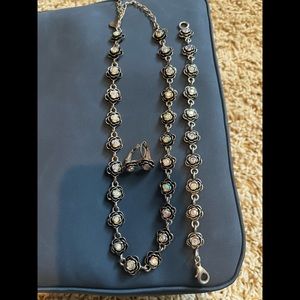 Premier Designs Primrose necklace, bracelet, & earrings